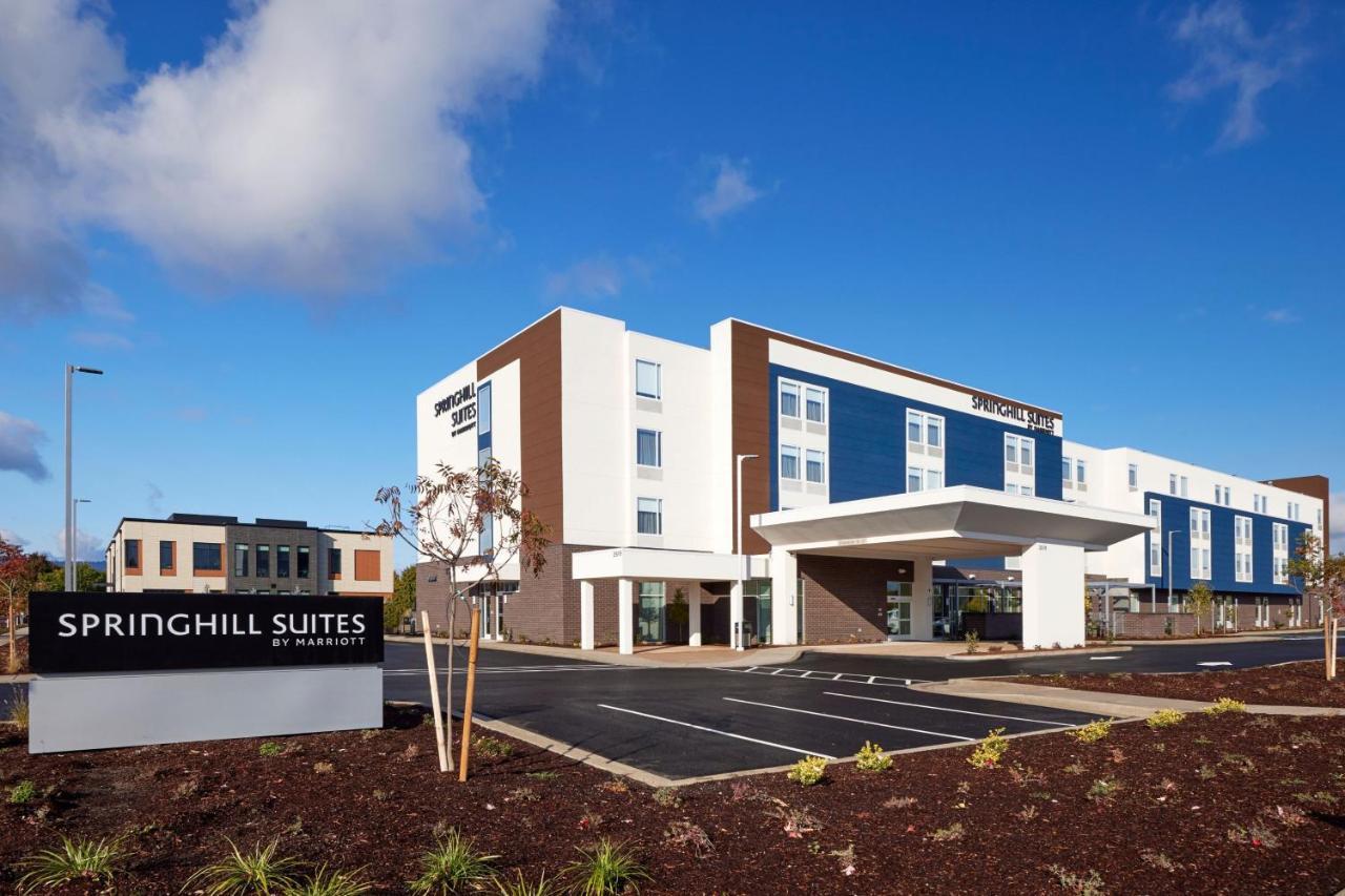 Springhill Suites By Marriott Medford Airport Zewnętrze zdjęcie